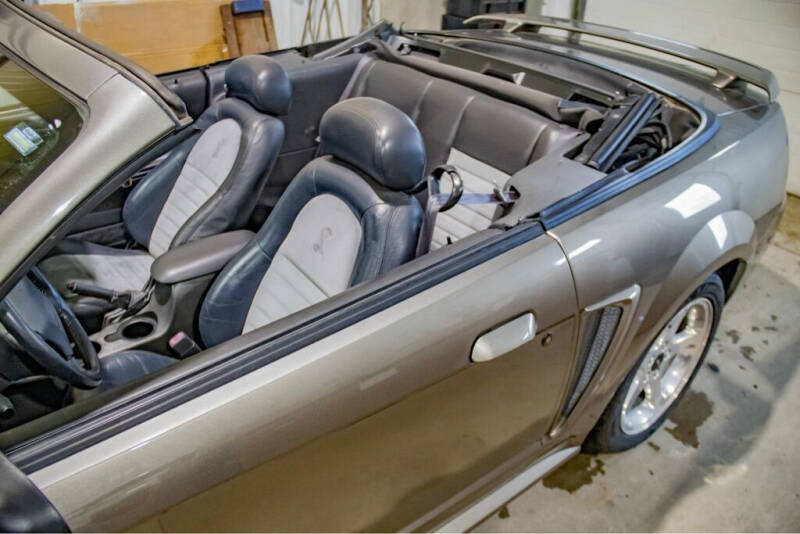 2001 Ford Mustang SVT Cobra