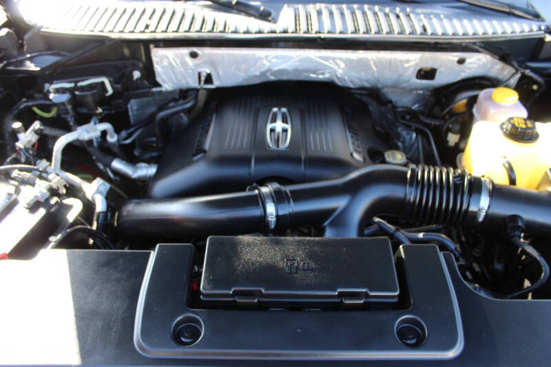 2017 Lincoln Navigator Select