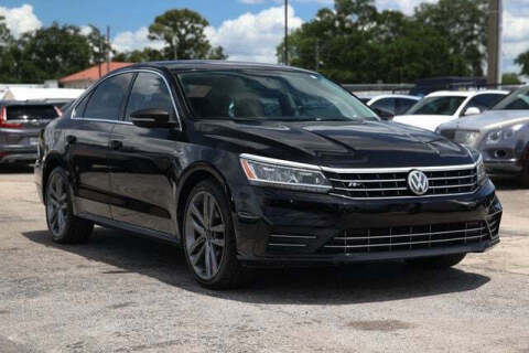 2017 Volkswagen Passat 1.8T R-Line