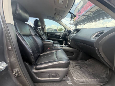 2018 Nissan Pathfinder SL