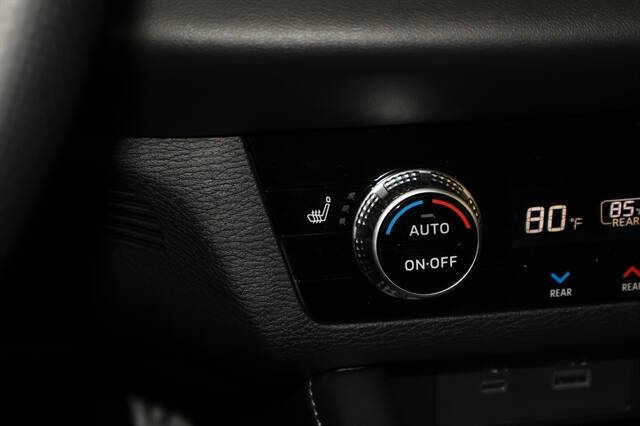 2024 Mitsubishi Outlander PHEV SEL