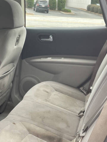 2011 Nissan Rogue SV
