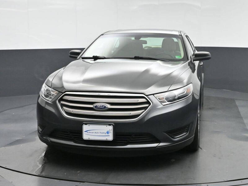 2018 Ford Taurus SE