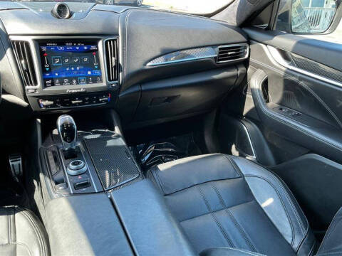 2017 Maserati Levante S