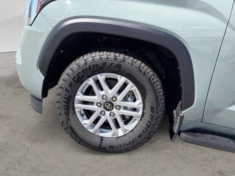 2025 Toyota Sequoia SR5