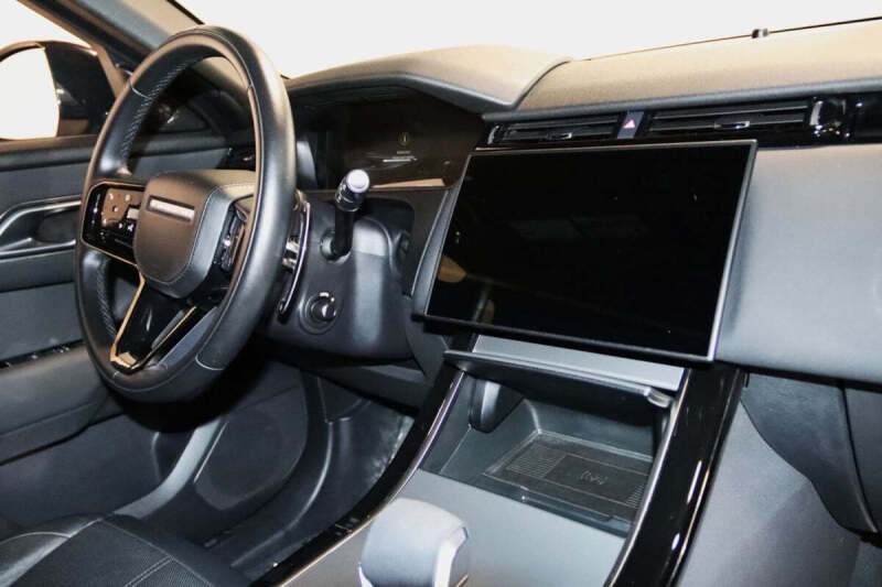 2025 Land Rover Range Rover Velar P250 Dynamic SE