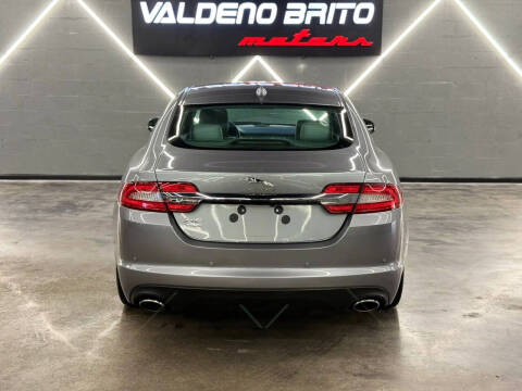 2015 Jaguar XF 2.0T Premium
