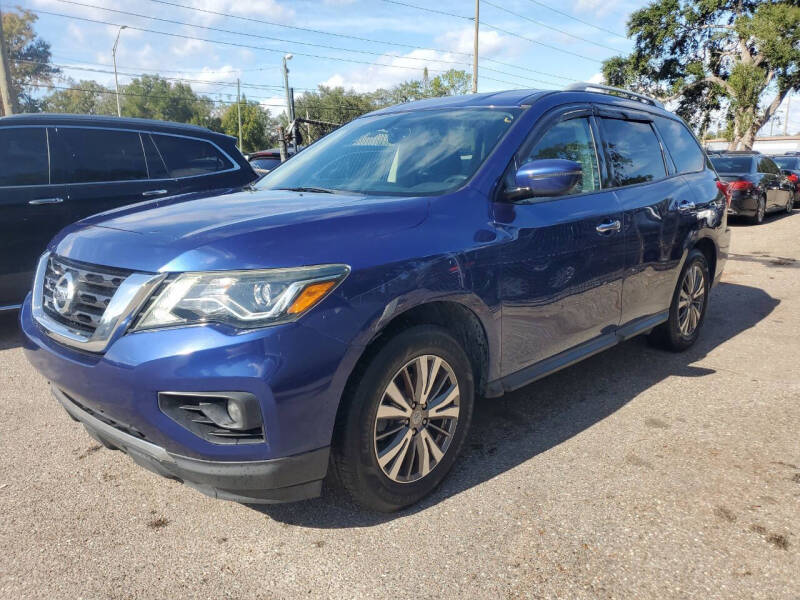 2020 Nissan Pathfinder SV