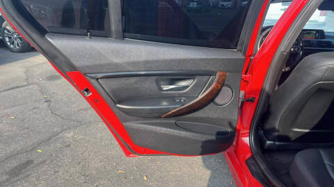 2016 BMW 3 Series 320i