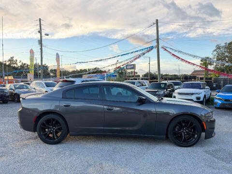 2017 Dodge Charger SXT