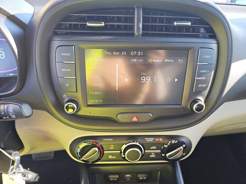 2025 Kia Soul LX