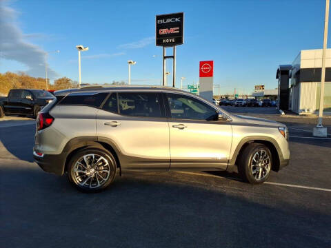 2023 GMC Terrain SLT