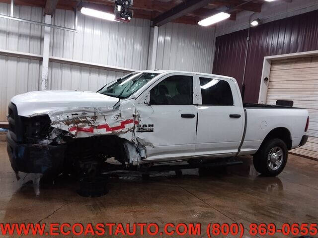 White 2017 Ram 3500 Tradesman 4x4 Tradesman 4dr Crew Cab 6.3 ft. SB SRW Pickup 1