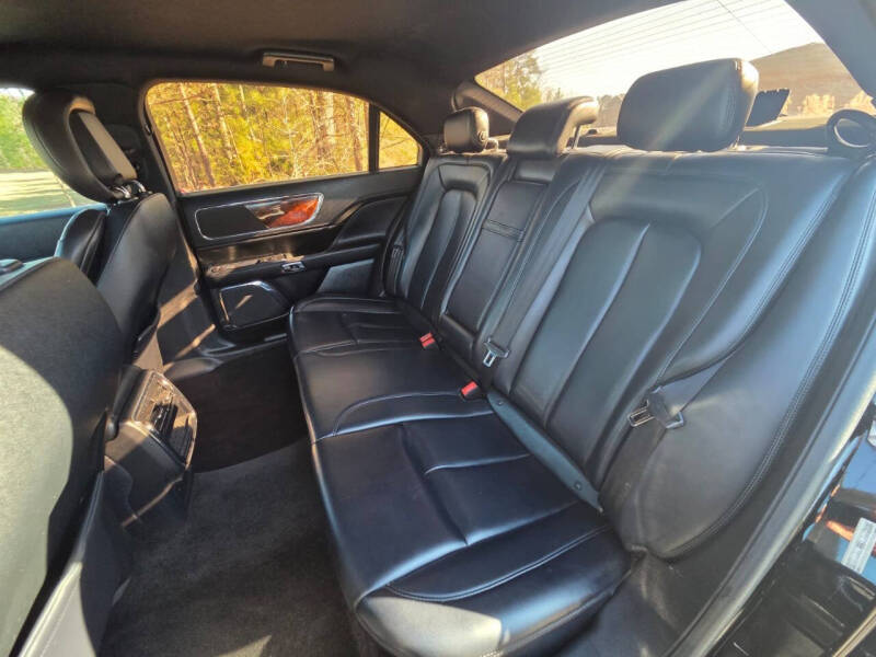 2018 Lincoln Continental Premiere