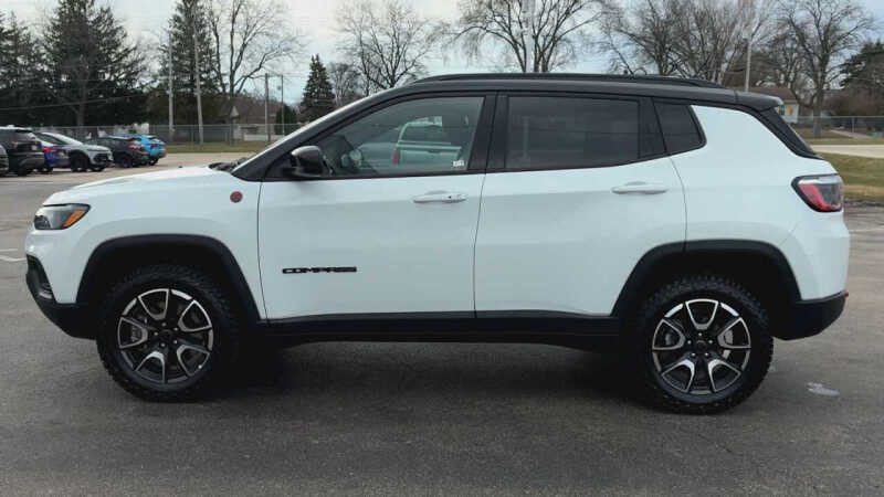2025 Jeep Compass Trailhawk