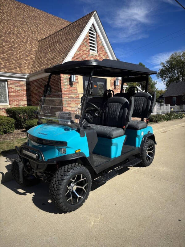 2025 Denago EV  Rover XL