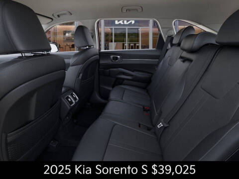 2025 Kia Sorento S