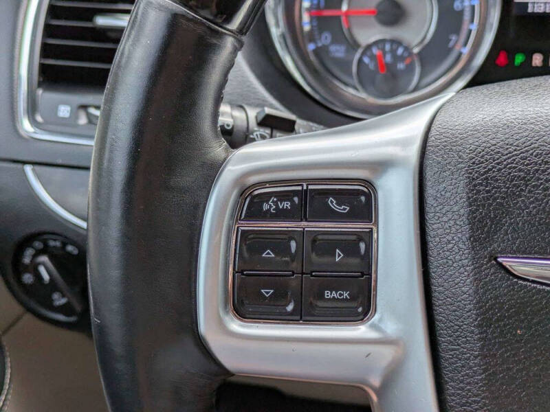 2013 Chrysler Town and Country Limited