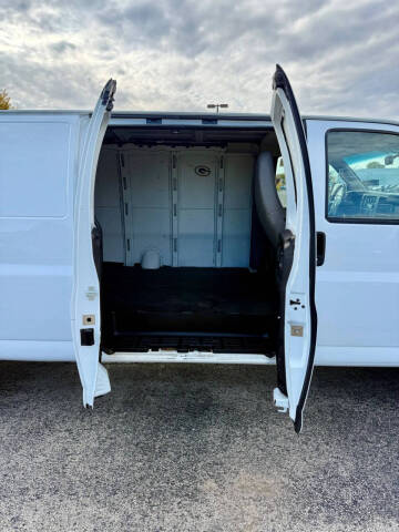 2020 Chevrolet Express 2500