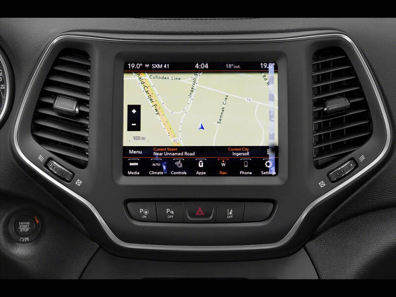 2023 Jeep Cherokee Altitude Lux