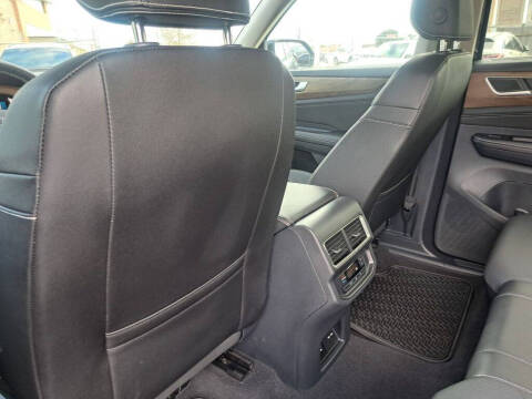 2025 Volkswagen Atlas SE