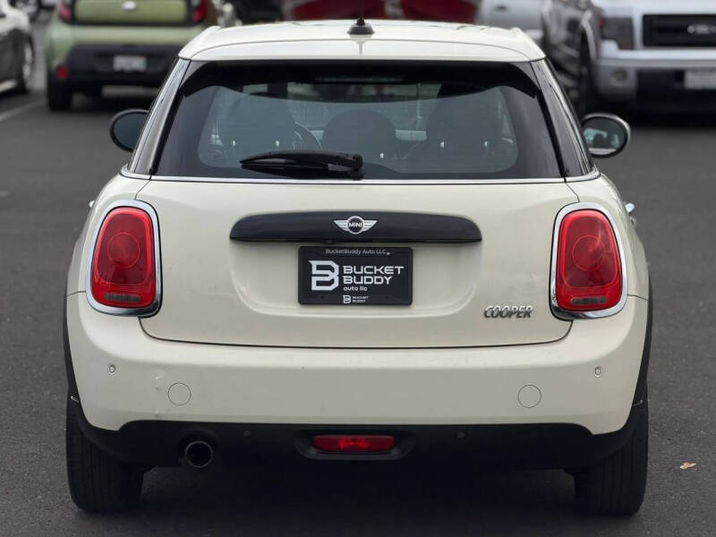 2017 MINI Hardtop 4 Door Cooper