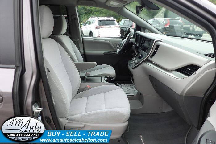 2020 Toyota Sienna LE 7-Passenger