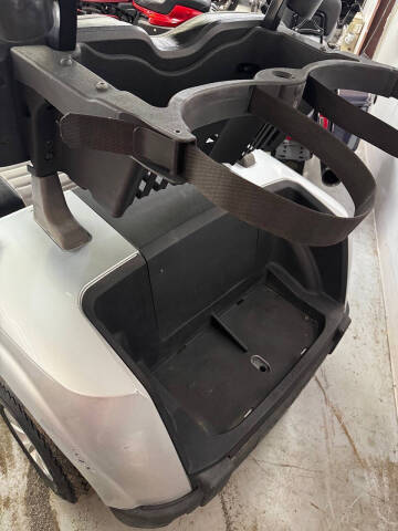 2021 E-Z-GO RXV