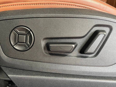 2024 Audi Q8 e-tron quattro Premium Plus