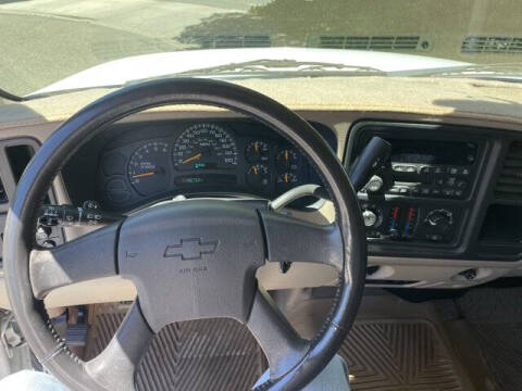 2004 Chevrolet Suburban 1500 LS
