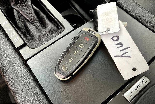 2016 Ford Taurus SEL