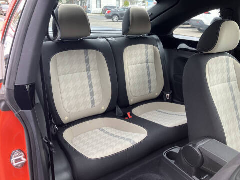 2018 Volkswagen Beetle 2.0T Coast