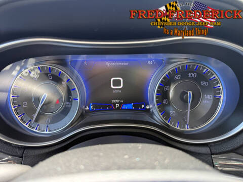 2019 Chrysler 300 Touring