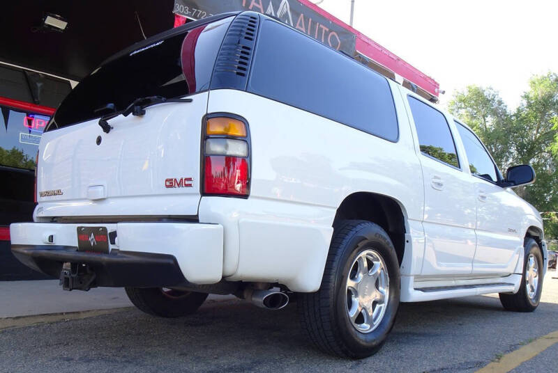 2004 GMC Yukon XL Denali