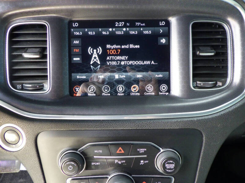 2017 Dodge Charger SXT