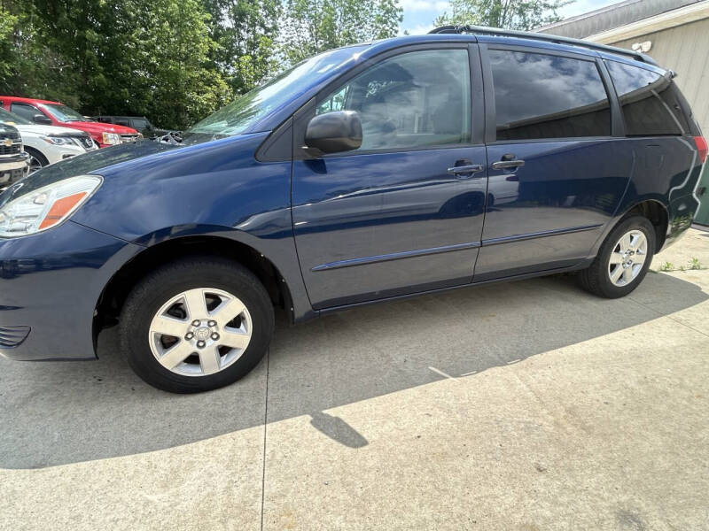 2004 Toyota Sienna CE 7 Passenger