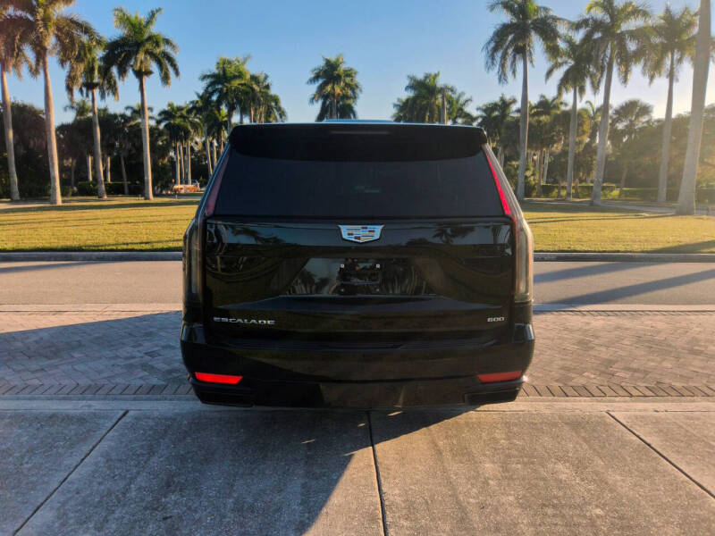 2023 Cadillac Escalade Sport