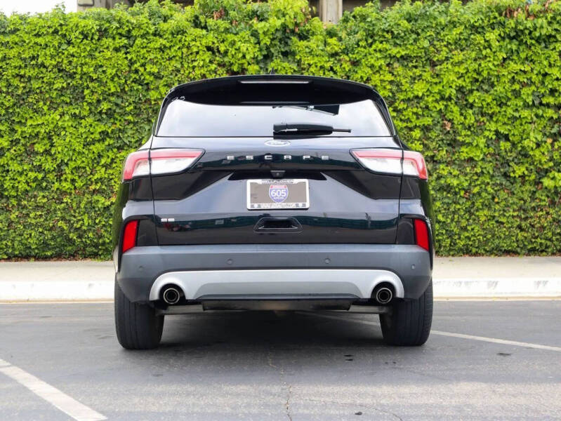 2021 Ford Escape SE