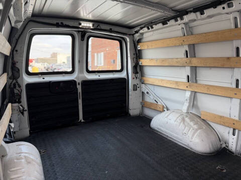 2020 GMC Savana 2500