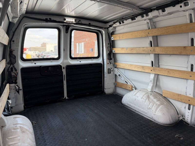 2020 GMC Savana 2500