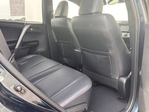 2018 Toyota RAV4 SE