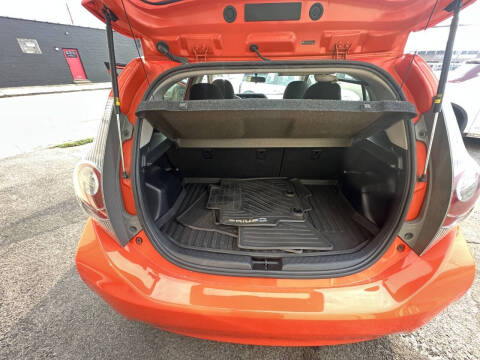 2014 Toyota Prius c Three