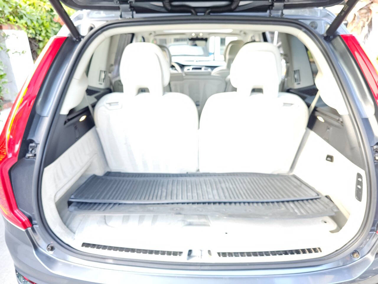 2016 Volvo XC90 49