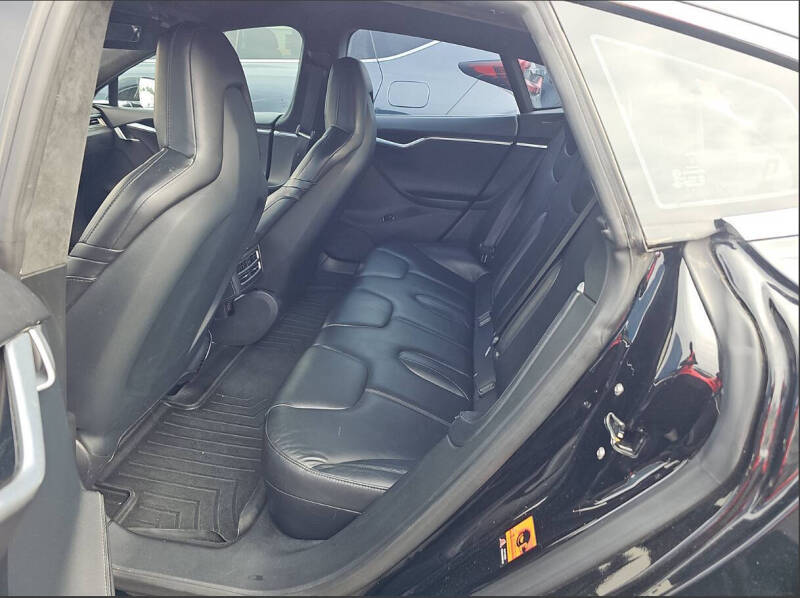 2015 Tesla Model S P85D