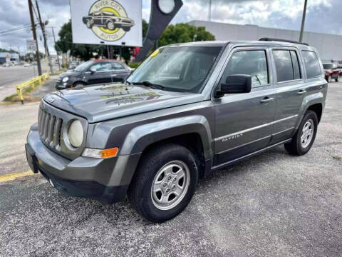 2014 Jeep Patriot for sale at River City Autos, LLC in San Antonio TX