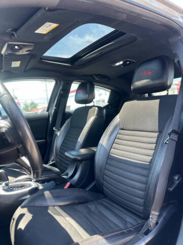 2013 Dodge Avenger R/T