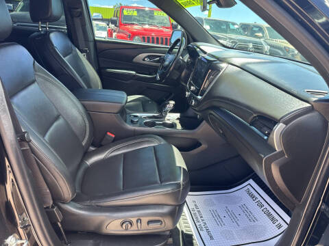 2022 Chevrolet Traverse LT Leather