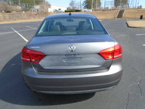 2014 Volkswagen Passat 2.5L SE PZEV