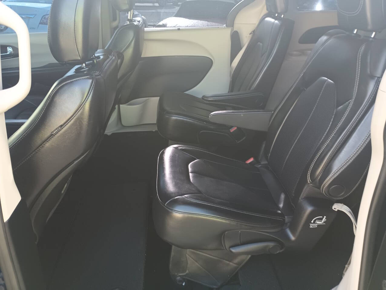 2020 Chrysler Voyager for sale at Auto Outlet Of Manatee in Palmetto, FL