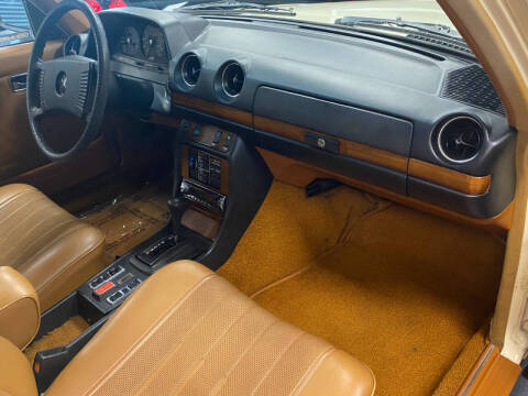 1979 Mercedes-Benz 300-Class